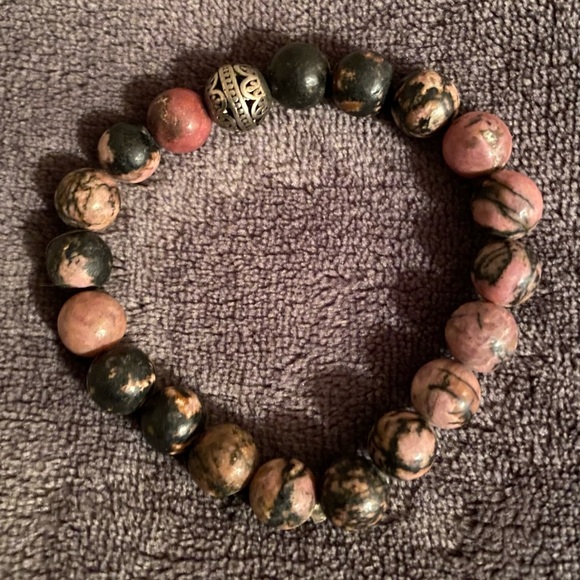 Pink and Black Stone Beaded Bracelet - Picture 2 of 2